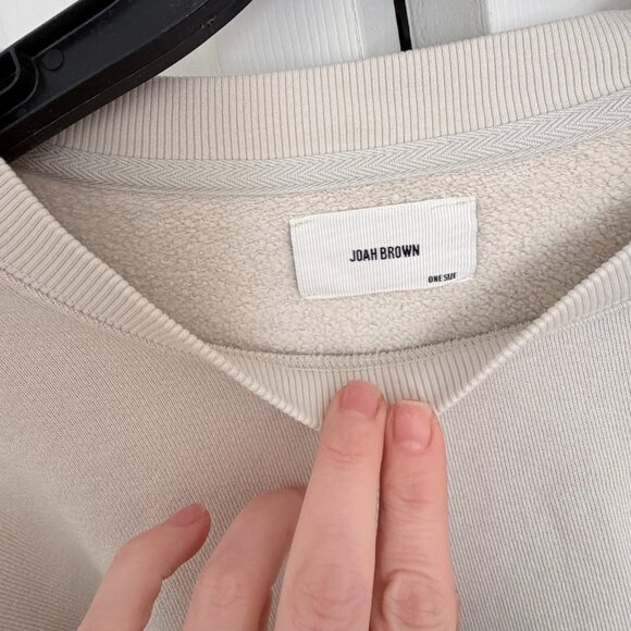 JOAH BROWN Cropped Crew Neck Sweatshirt | Dune or Dove | One Size - Picture 4 of 6